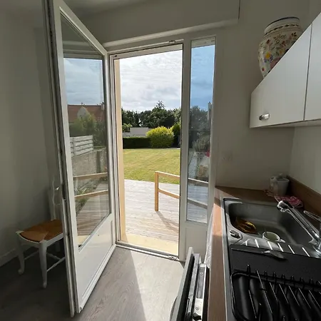 Maison De A La Tres Bien Equipee Proche Centre Avec Commerces 別荘 *